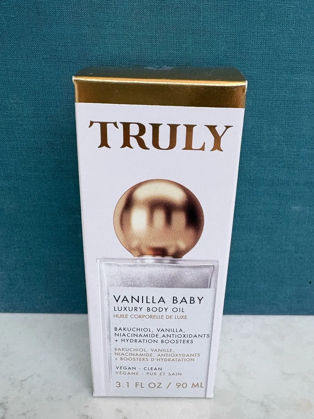 TRULY Vanilla Baby Luxury Body Oil — Gold & White